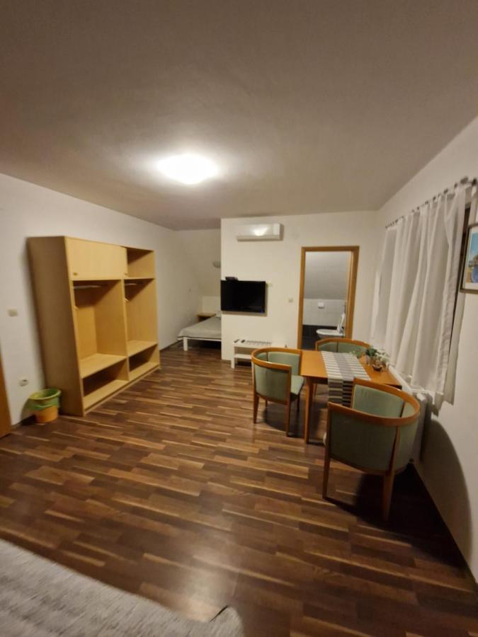 Guest House Wolf II Plitvička Jezera المظهر الخارجي الصورة