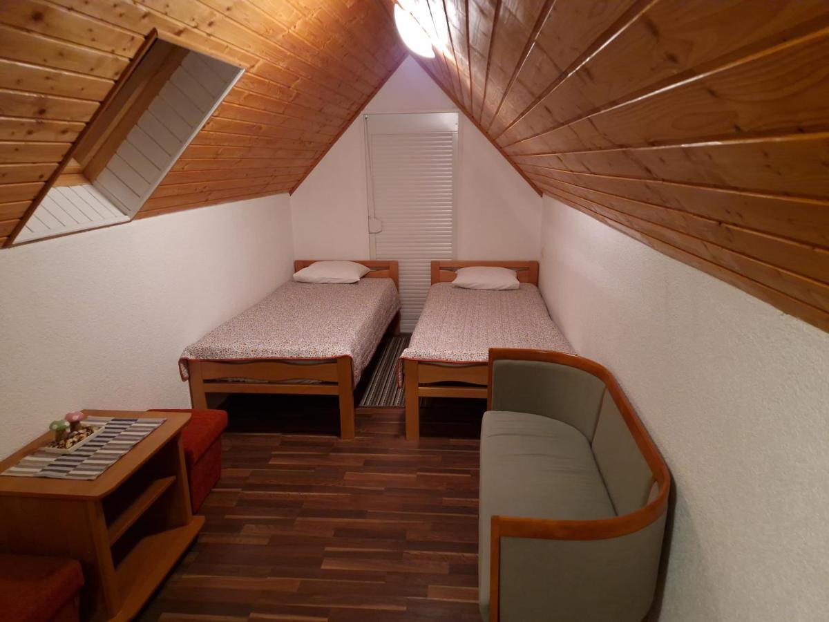 Guest House Wolf II Plitvička Jezera المظهر الخارجي الصورة