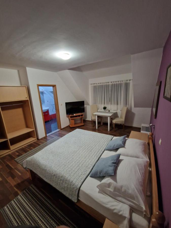 Guest House Wolf II Plitvička Jezera المظهر الخارجي الصورة