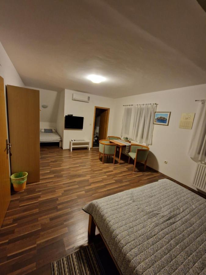Guest House Wolf II Plitvička Jezera المظهر الخارجي الصورة
